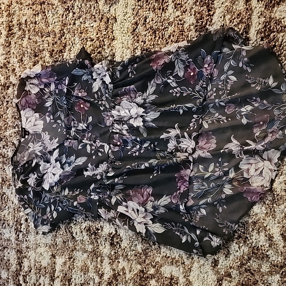 Torrid high low see through top 2x floral